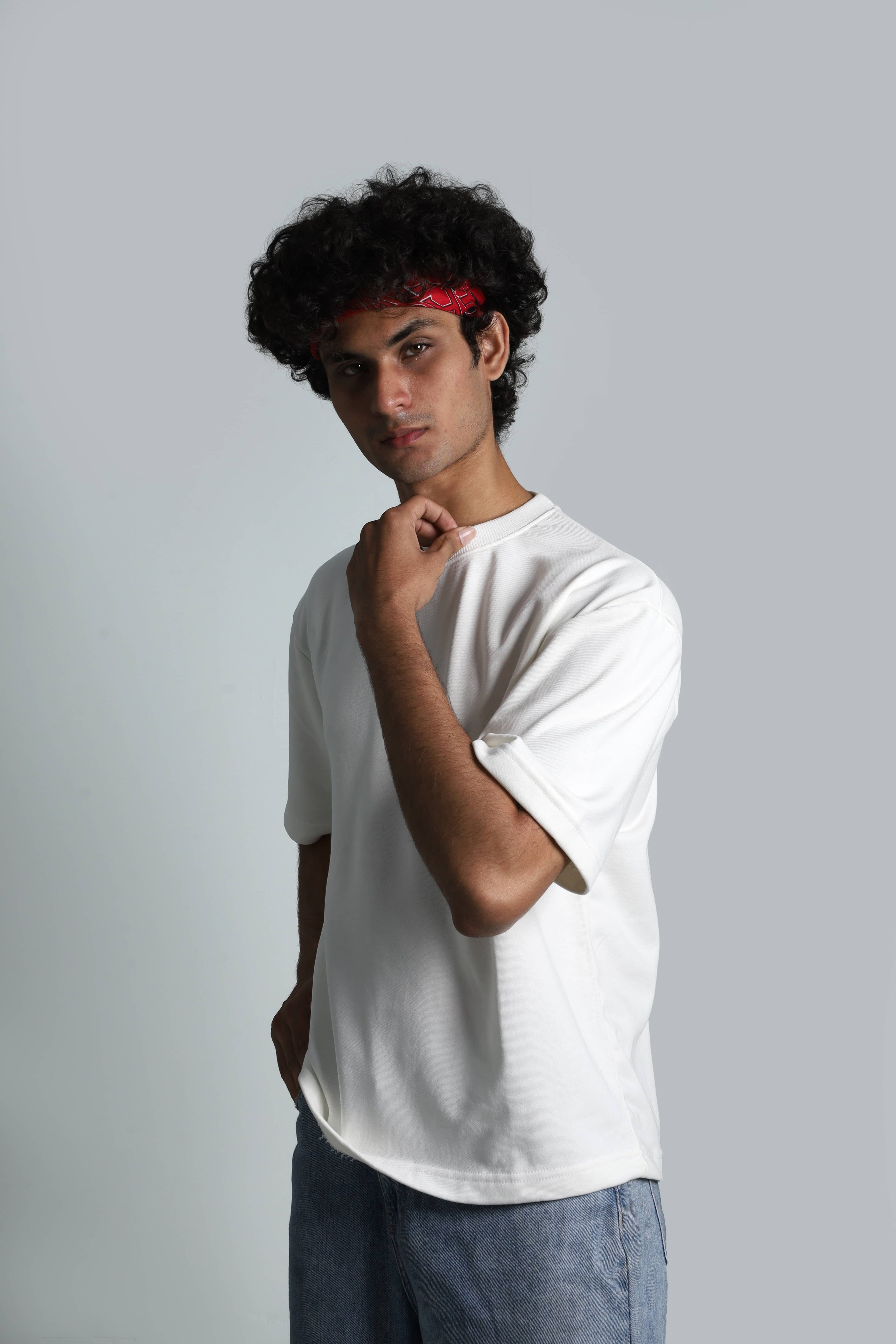 ESSENTIAL OFF WHITE // OVERSIZED TEE